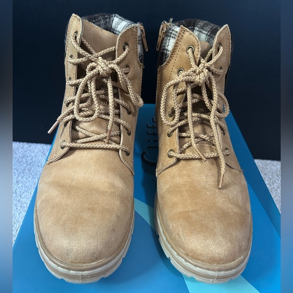 Cliffs by White Mountain Boots size: 9 - Picture 4 of 12